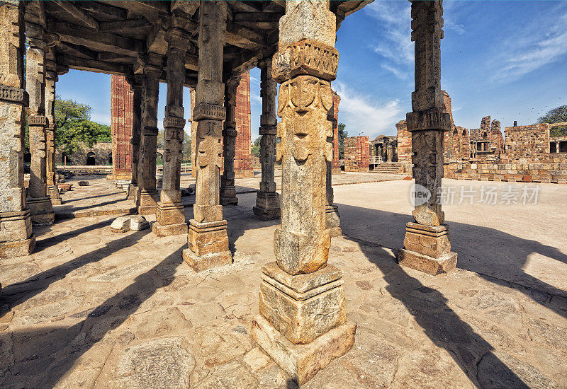 Qutb Minar，德里，印度